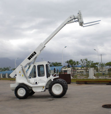 4 Dieselmotor-des Teleskopladers 2.5T des Rad-Antriebs-EPA Last teleskopischer Gabelstapler 4WD Telehandler