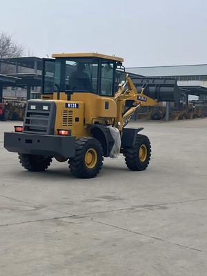 Leistungsstarker kleiner Radlader mit 33kW/2400 U/min Nennleistung und 267mm Mindestbodenfreiheit